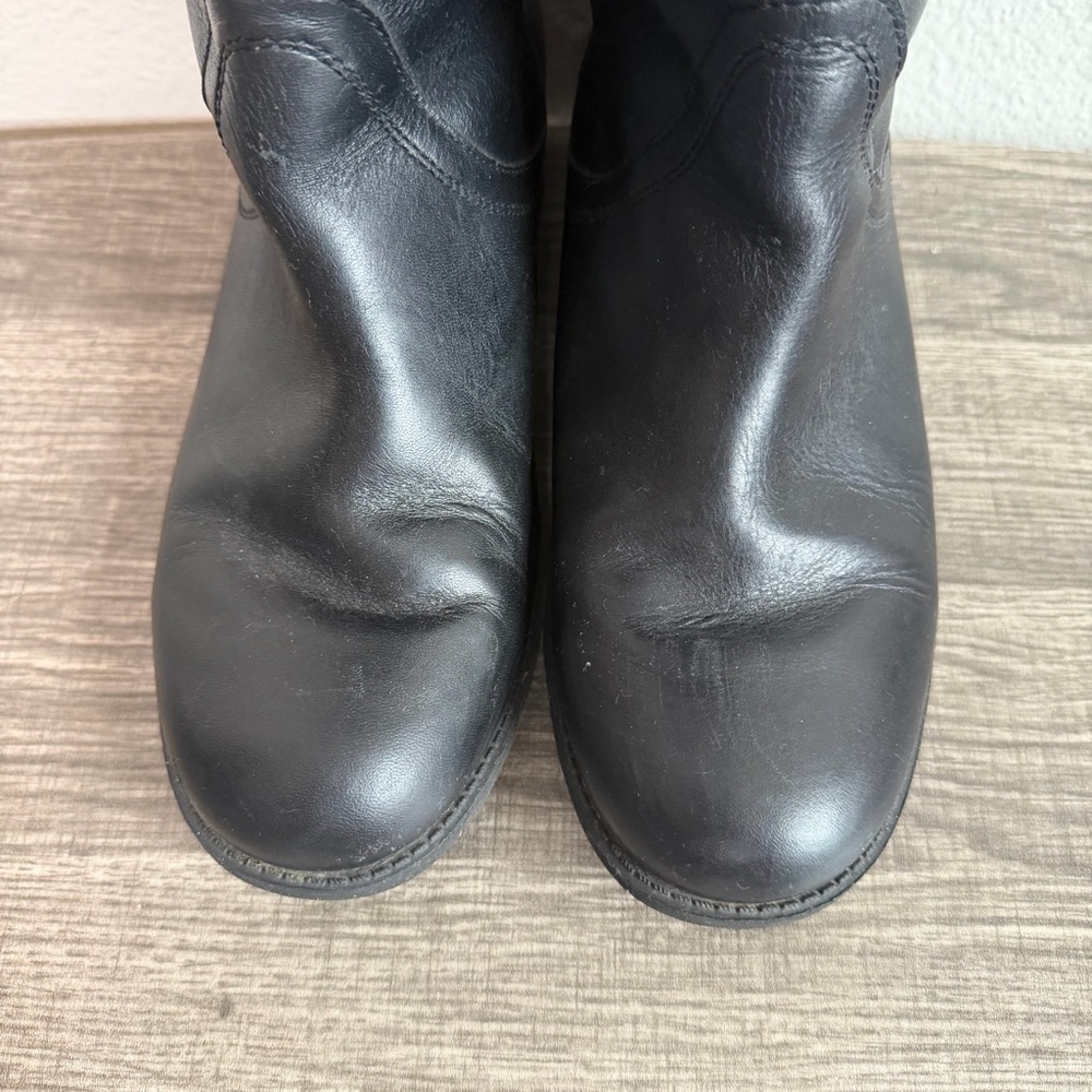 UGG Seldon Black Leather Riding Boots Women’s Size 8.5 - Picture 3 of 8